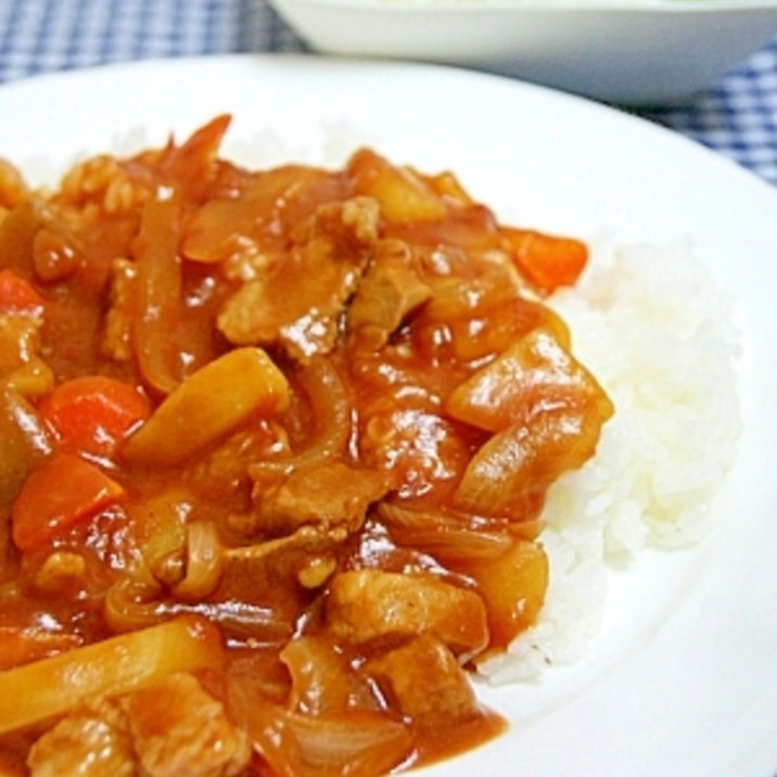 トマト缶でお手軽に!ポークストロガノフ